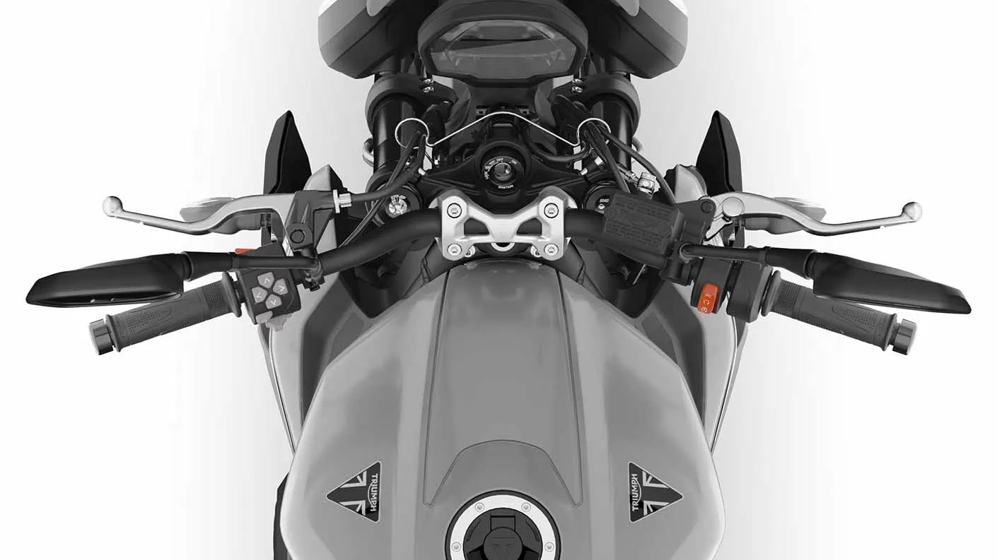 765 r shop triumph